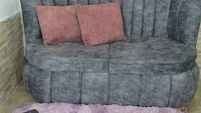 Snapshot of mollysweet11 chatting on 10-15-25, 01:50 mollysweet11 online show from 10-15-25, 01:50