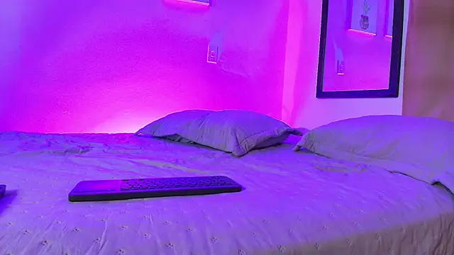 Snapshot of pleasurecompany3 chatting on 02-01-26, 05:39 pleasurecompany3 online show from 02-01-26, 05:39