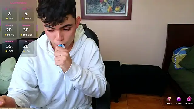 lukeboyce33 online show from 10-19-25, 09:48