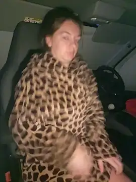 Snapshot of Amesthyst_destiny chatting on 09-13-25, 05:29 Amesthyst destiny online show from 09-13-25, 05:29