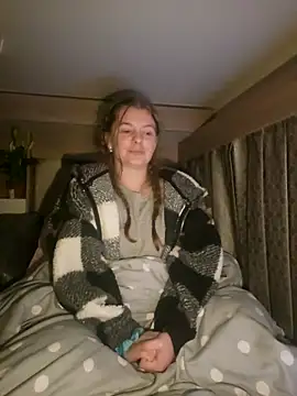 Snapshot of Amesthyst_destiny chatting on 11-22-25, 01:04 Amesthyst destiny online show from 11-22-25, 01:04