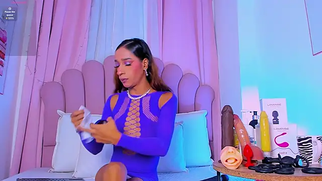 Snapshot of NicoleMadrird chatting on 03-11-26, 11:38 NicoleMadrird online show from 03-11-26, 11:38