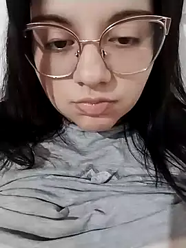 Snapshot of Fantassy_21 chatting on 04-01-26, 01:06 Fantassy 21 online show from 04-01-26, 01:06