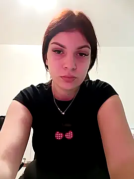 Snapshot of MeCherryy chatting on 05-09-26, 02:44 MeCherryy online show from 05-09-26, 02:44