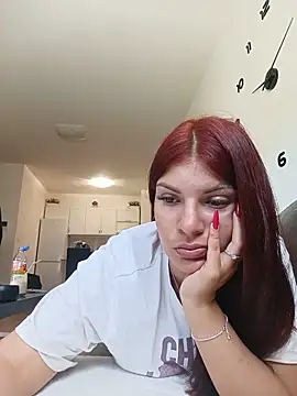 Snapshot of MeCherryy chatting on 06-17-26, 11:12 MeCherryy online show from 06-17-26, 11:12