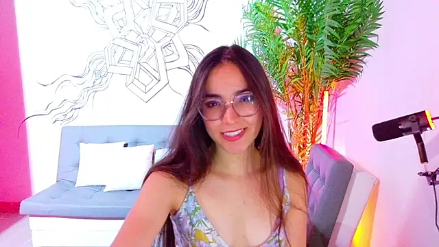 Snapshot of Emmi_Roberts chatting on 02-28-26, 12:22 Emmi Roberts online show from 02-28-26, 12:22