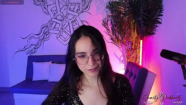 Snapshot of Emmi_Roberts chatting on 03-02-26, 10:16 Emmi Roberts online show from 03-02-26, 10:16