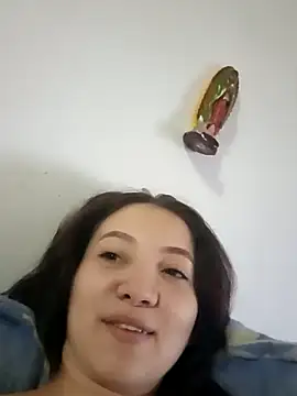 lola3baby online show from 03-21-25, 10:39