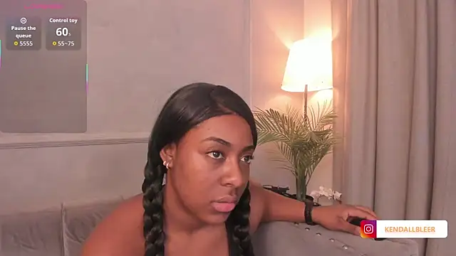 Kendallbleer online show from 10-14-25, 11:44