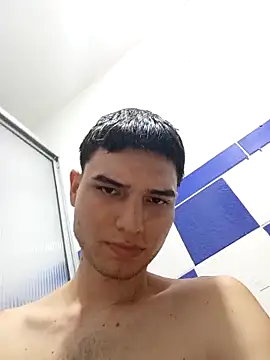 Snapshot of Saul_yei chatting on 12-18-25, 09:32 Saul yei online show from 12-18-25, 09:32