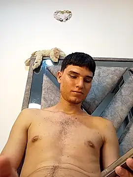 Snapshot of Saul_yei chatting on 12-23-25, 12:52 Saul yei online show from 12-23-25, 12:52