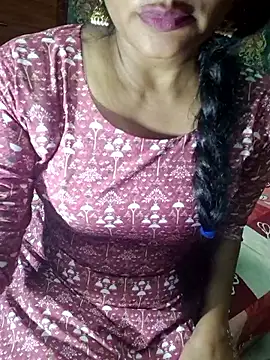 Snapshot of Shalini_telugu09 chatting on 09-21-25, 05:47 Shalini telugu09 online show from 09-21-25, 05:47