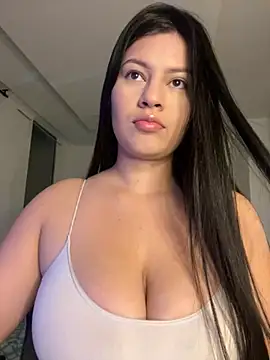 Saanvi21 online show from 07-04-26, 04:29