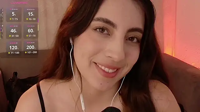 Snapshot of Rebbecawhite_meow chatting on 09-20-25, 01:39 Rebbecawhite meow online show from 09-20-25, 01:39