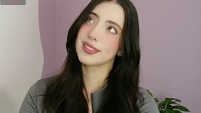 Snapshot of Rebbecawhite_meow chatting on 02-24-26, 11:03 Rebbecawhite meow online show from 02-24-26, 11:03