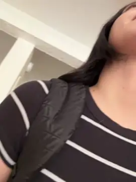 Snapshot of Rebbecawhite_meow chatting on 02-28-26, 03:46 Rebbecawhite meow online show from 02-28-26, 03:46