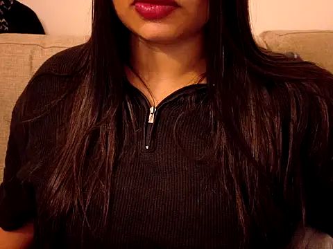 Snapshot of Tamil_hot_whiskey_girl chatting on 11-21-25, 12:48 Tamil hot whiskey girl online show from 11-21-25, 12:48