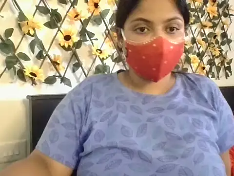 Snapshot of Tamil_hot_whiskey_girl chatting on 03-11-26, 09:59 Tamil hot whiskey girl online show from 03-11-26, 09:59