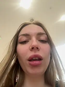 Snapshot of Anet_Grey chatting on 03-21-25, 03:55 Anet Grey online show from 03-21-25, 03:55