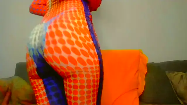 ModelZoee online show from 06-26-26, 05:39