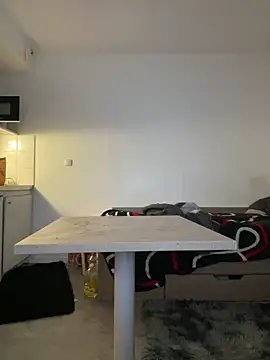 Renoirmonter online show from 03-07-26, 08:06