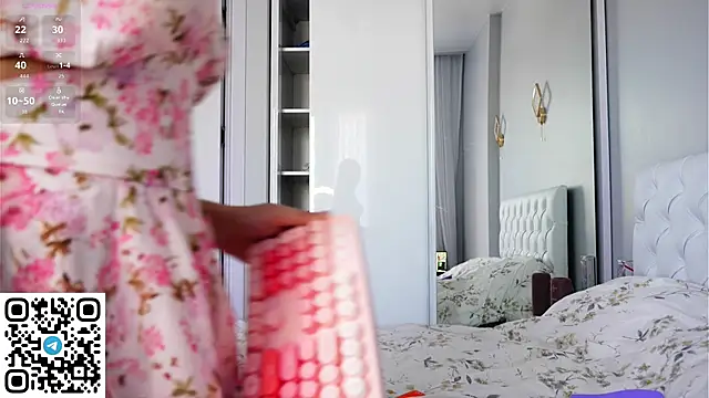 cassiemurr  online show from 06-06-26, 08:19