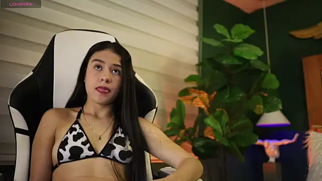 Danaa Rouse online show from 10-21-25, 08:53