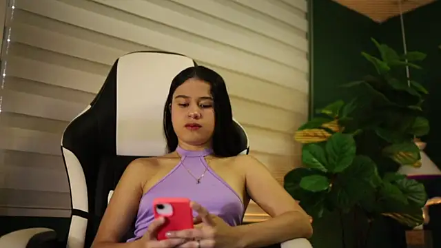 Danaa Rouse online show from 10-30-25, 09:15