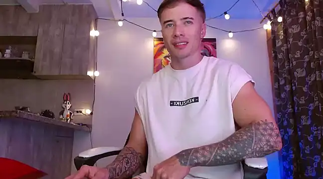 Ryannblue07 online show from 03-23-25, 01:20