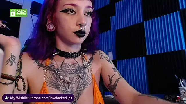 Snapshot of lovelockedlips chatting on 07-24-26, 10:30 lovelockedlips online show from 07-24-26, 10:30