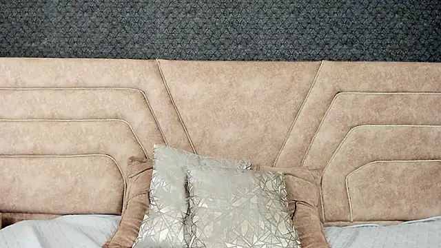 alice foxred online show from 03-17-25, 03:40