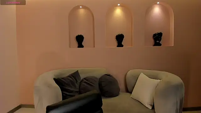 AmaliaCrus online show from 04-28-26, 08:14