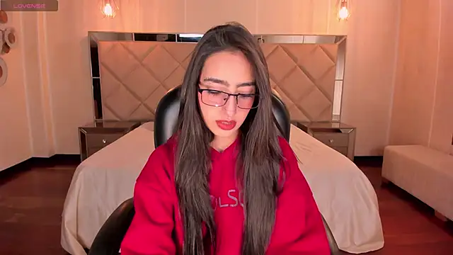 Snapshot of LarisaSmirnov chatting on 01-10-26, 04:14 LarisaSmirnov online show from 01-10-26, 04:14