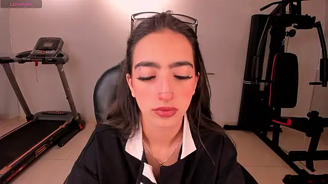 Snapshot of LarisaSmirnov chatting on 03-14-26, 04:07 LarisaSmirnov online show from 03-14-26, 04:07