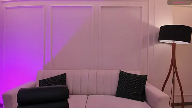 Snapshot of MaiaCollins chatting on 09-16-25, 06:20 MaiaCollins online show from 09-16-25, 06:20