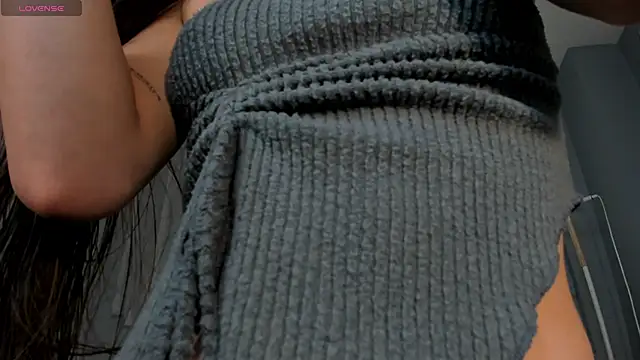 Snapshot of MaiaCollins chatting on 11-20-25, 06:40 MaiaCollins online show from 11-20-25, 06:40