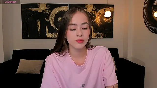 Snapshot of MaiaCollins chatting on 03-08-26, 11:19 MaiaCollins online show from 03-08-26, 11:19