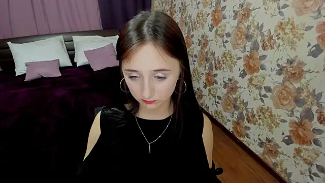 JulietMonli online show from 09-14-25, 07:13