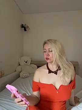 Snapshot of Nikusia chatting on 11-23-25, 10:15 Nikusia online show from 11-23-25, 10:15