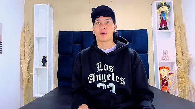 Snapshot of Jhojan_twink chatting on 10-02-25, 12:01 Jhojan twink online show from 10-02-25, 12:01