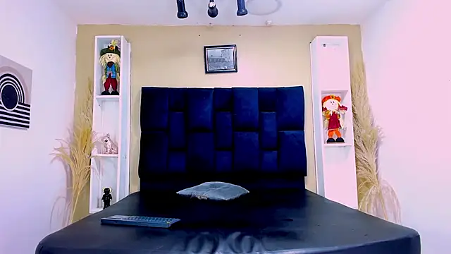 Snapshot of Jhojan_twink chatting on 10-16-25, 01:45 Jhojan twink online show from 10-16-25, 01:45