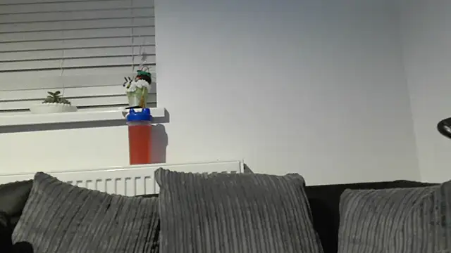 Snapshot of Sizzling_Indie36 chatting on 10-05-25, 10:18 Sizzling Indie36 online show from 10-05-25, 10:18