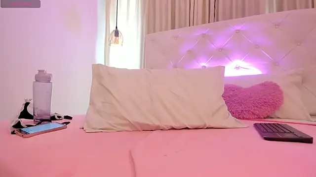 Molly h0t online show from 04-29-26, 05:30