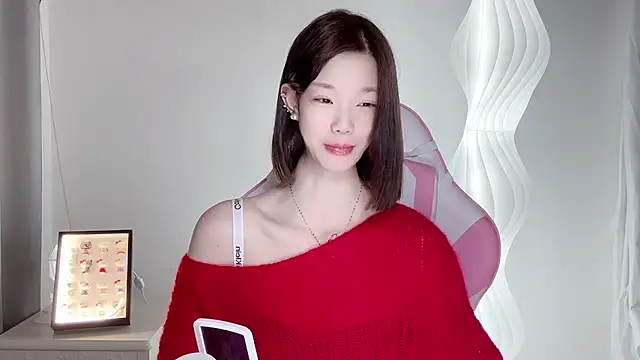Snapshot of Gogo-888 chatting on 10-10-25, 11:53 Gogo-888 online show from 10-10-25, 11:53