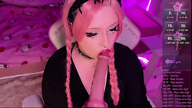 Snapshot of dollskill_ chatting on 04-19-26, 09:17 dollskill online show from 04-19-26, 09:17