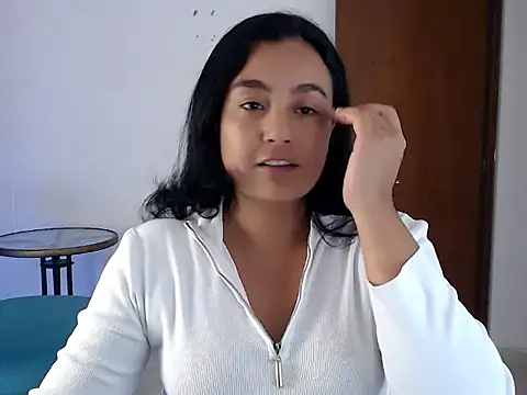 Snapshot of Themagicpotion chatting on 04-08-26, 02:50 Themagicpotion online show from 04-08-26, 02:50