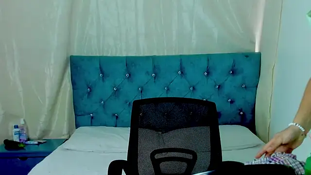 Snapshot of Zamantta chatting on 03-16-25, 01:38 Zamantta online show from 03-16-25, 01:38