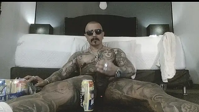 danilog515 online show from 11-18-25, 07:13