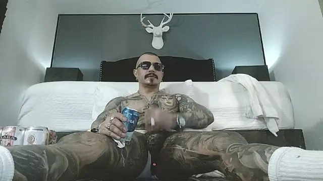 danilog515 online show from 04-12-26, 11:43