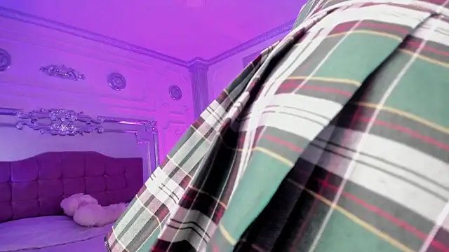 KatianPierce online show from 09-17-25, 07:48